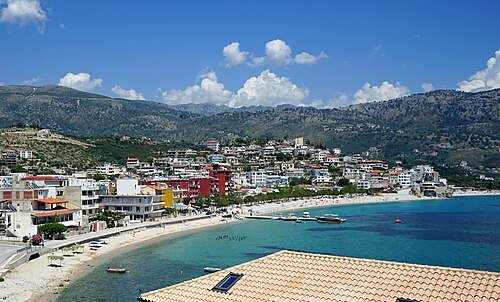 Albanian Riviera coastline — pet-friendly rentals guide