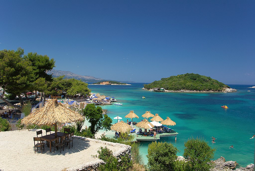 Ksamil beach Albania — turquoise water and islands